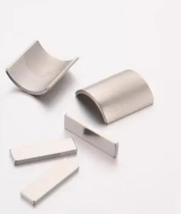ネオジム鉄Bの注文の焼結させた磁石、スピーカーのネオジムの磁石は弧光を発する
