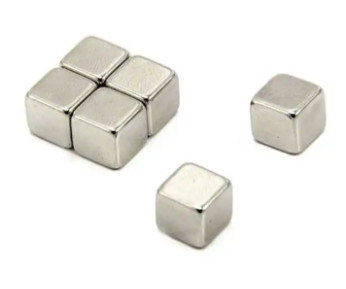 OEMの永久的なブロックの磁石、焼結させたネオジムの磁石材料